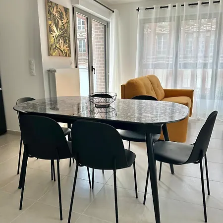 Charles - 6 Pers Avec Parking Et Balcon A Deux Pas De La